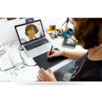 Tableta Gráfica One by Wacom M, Conexión USB, Área activa 8.5" x 5.3", Resolución 2540 LPI, WPen 2K + 3x puntas, Red.